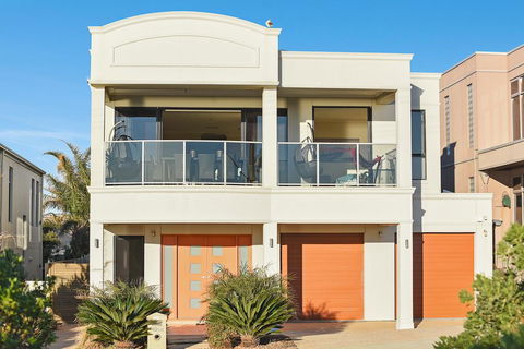 Ocean View Moana - Accommodation Newcastle 3