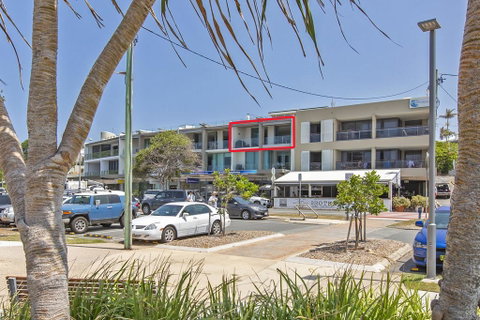 OCEAN VIEWS @ NOR NOR EAST 201 - Accommodation Newcastle 0