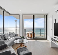 Ocean Views Apartment with Rooftop Pool - Accommodation Newcastle