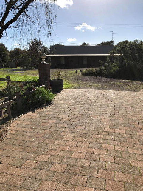 Olde Horsham Motor Inn - Accommodation Newcastle 3