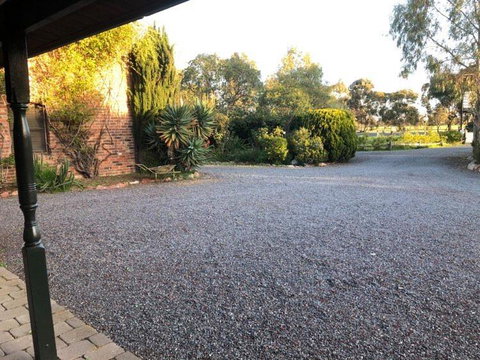 Olde Horsham Motor Inn - Accommodation Newcastle 0