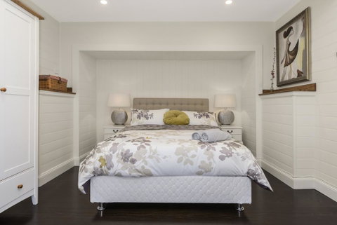 Olinda Forest Retreat With Spa - Accommodation Newcastle 2