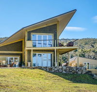 On the Huon River - Accommodation Newcastle