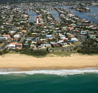 Oomoo 27b - 4 BDRM Townhouse - Close to Beaches - Accommodation Newcastle