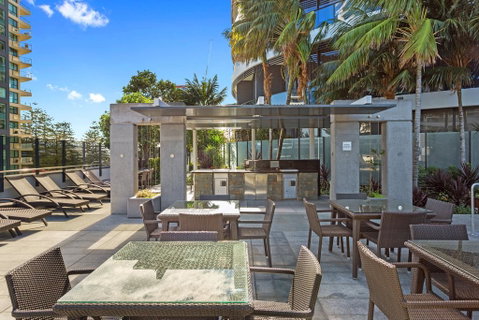 Oracle - 5 Star Luxury - Level 25 - Accommodation Newcastle 3