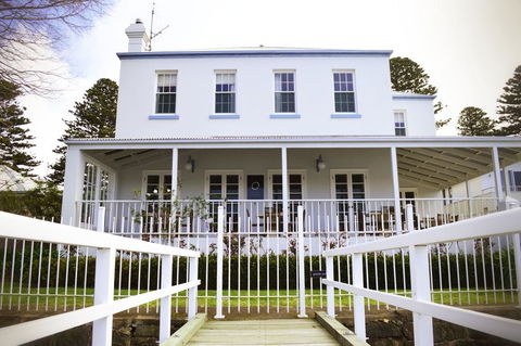 Oscars Waterfront Boutique Hotel - Accommodation Newcastle 0