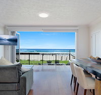 Palm Beach Beachfront Townhouse - Accommodation Newcastle