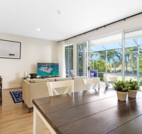 Palm Breeze - Accommodation Newcastle