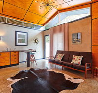 Palm Springs Suite - Accommodation Newcastle