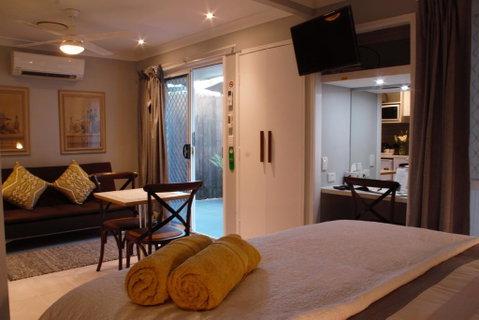 Paperbark Bed & Breakfast - Accommodation Newcastle 2
