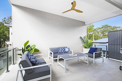 Park Avenue Terrace House Sleeps 9 - Accommodation Newcastle 2