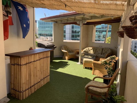 Peg Leg Darling Harbour - Accommodation Newcastle 1
