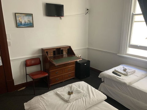 Peg Leg Darling Harbour - Accommodation Newcastle 0