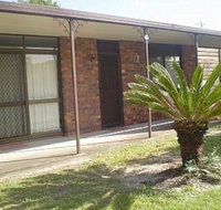 Pet friendly lowset home with room for a boat Wattle Ave Bongaree - Accommodation Newcastle