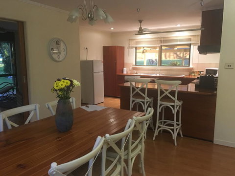 Petes Place - Accommodation Newcastle 2