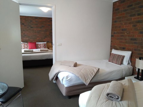 Pevensey Motor Lodge - Accommodation Newcastle 2