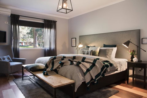 Phoenix - Accommodation Newcastle 0