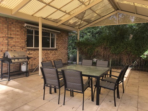 Pleasant View - Accommodation Newcastle 1
