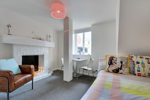 Portsea Place - Accommodation Newcastle 0