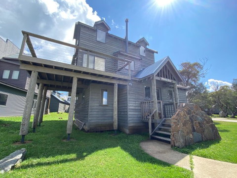Powderkeg-DPA - Accommodation Newcastle 0