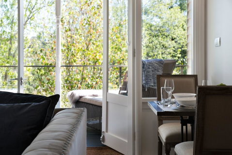 Provence Spa Villa 1 - Accommodation Newcastle 2