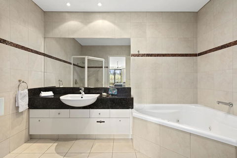Quality Hotel Parklake Shepparton - Accommodation Newcastle 3