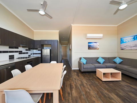 RAC Cervantes Holiday Park - Accommodation Newcastle 2