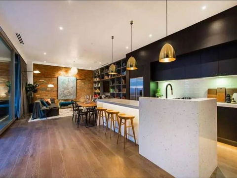 Readyset Glashouse Melbourne - Accommodation Newcastle 0
