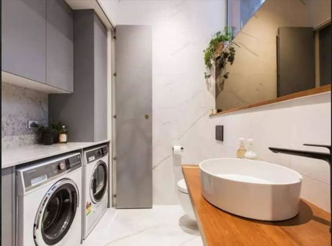 Readyset Glashouse Melbourne - Accommodation Newcastle 1