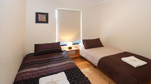 Red Door - Accommodation Newcastle 1