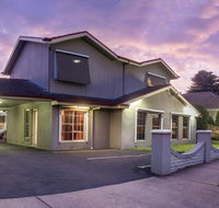 Redwood Manor Motel Apartments