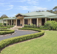Reign Manor - large group accommodation - Accommodation Newcastle