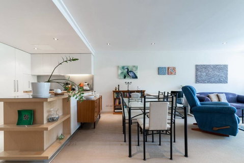 Relaxed Apartment In Camperdown - Accommodation Newcastle 3