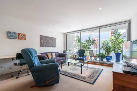 Relaxed Apartment In Camperdown - Accommodation Newcastle 2