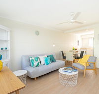 Relaxed Beachside Experience on the Coast - Accommodation Newcastle