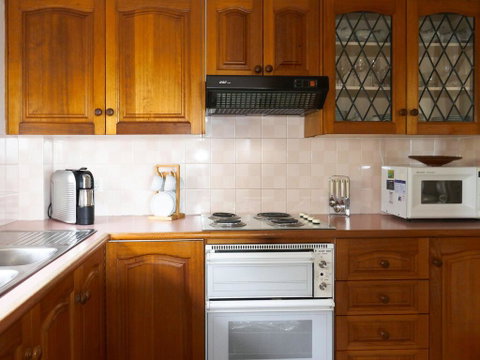 Renas Court 2 - Accommodation Newcastle 1