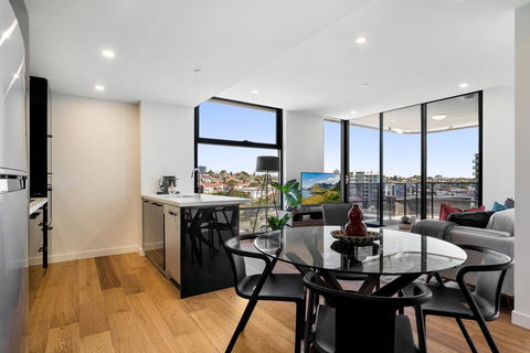 Resort-style Apartment With Balcony, Pool And Gym - Accommodation Newcastle 0