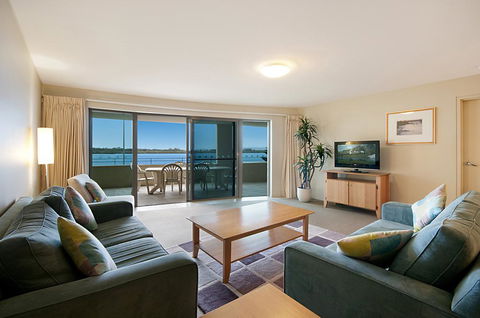 Riverside Holiday Apartments - Accommodation Newcastle 3
