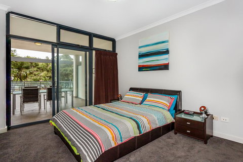 Rockingham Beachfront Apartment - Accommodation Newcastle 1