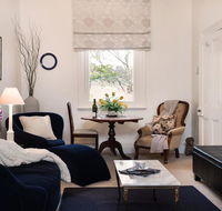 Roses of Daylesford - Garden View - Accommodation Newcastle