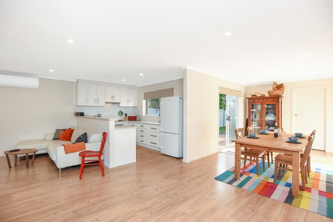 Rosie's - Accommodation Newcastle 3