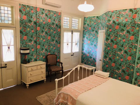 Russley Rural Retreat - Accommodation Newcastle 2