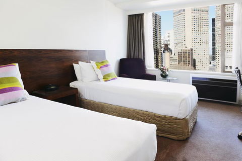 Rydges Melbourne - Accommodation Newcastle 3