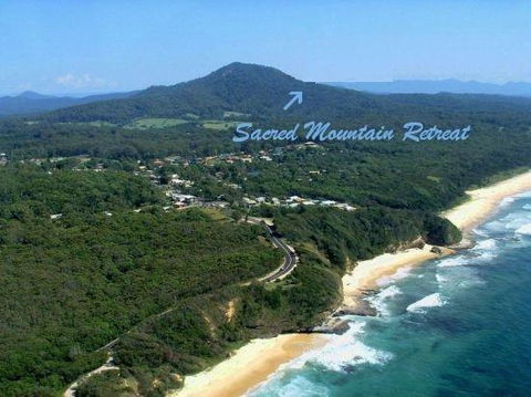 Sacred Mountain Retreat - Accommodation Newcastle 1