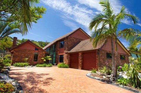 SAND DUNES - Accommodation Newcastle 0