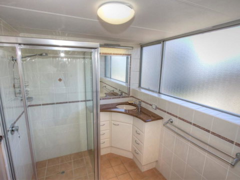 Sandbar 303 - Accommodation Newcastle 3