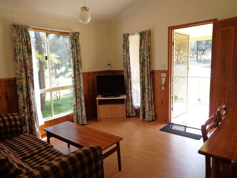 Sandy Hollow Tourist Park - Accommodation Newcastle 1