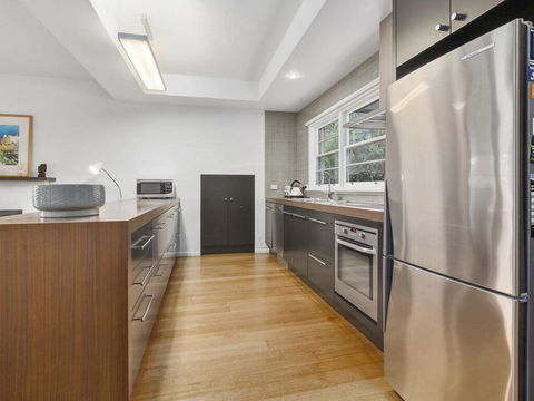 SEA CORNER - Anglesea - Accommodation Newcastle 3