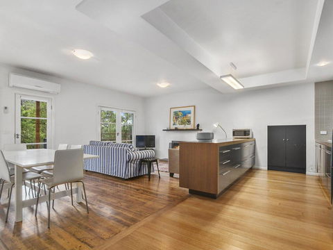 SEA CORNER - Anglesea - Accommodation Newcastle 1