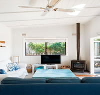 Sea Urchin 9 Sandy Point Road - Accommodation Newcastle